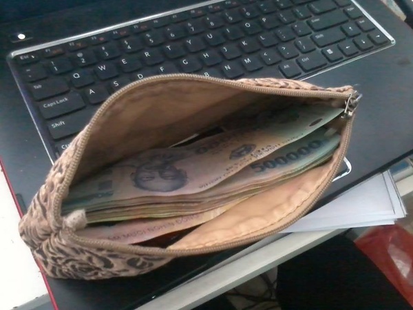 Nếu đang đặt vật này trong ví, đừng hỏi vì sao bạn mãi nghèo “rớt mùng tơi” - Ảnh 2
