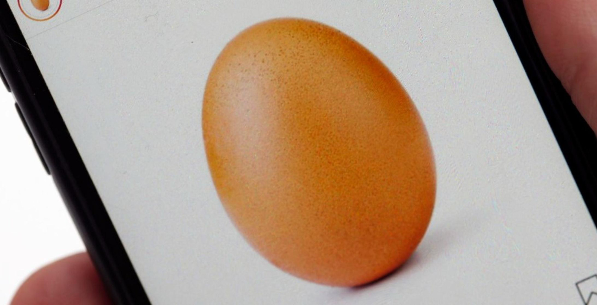Chuyện thật như đùa: Bức ảnh chụp một quả trứng này dù đã được đăng tải 3 năm về trước nhưng vẫn là “quán quân” được ưu ái nhất trên Instagram với 55,5 triệu lượt thích - Ảnh 1