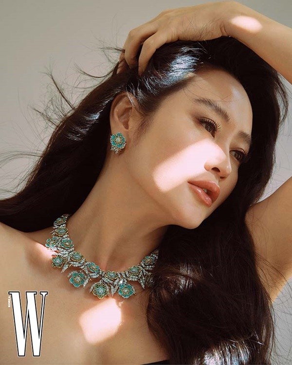 Ở tuổi 53, nét đẹp của 'chị đại' Kim Hye Soo vẫn được ví như 'nữ thần' vì đặc điểm này - Ảnh 2
