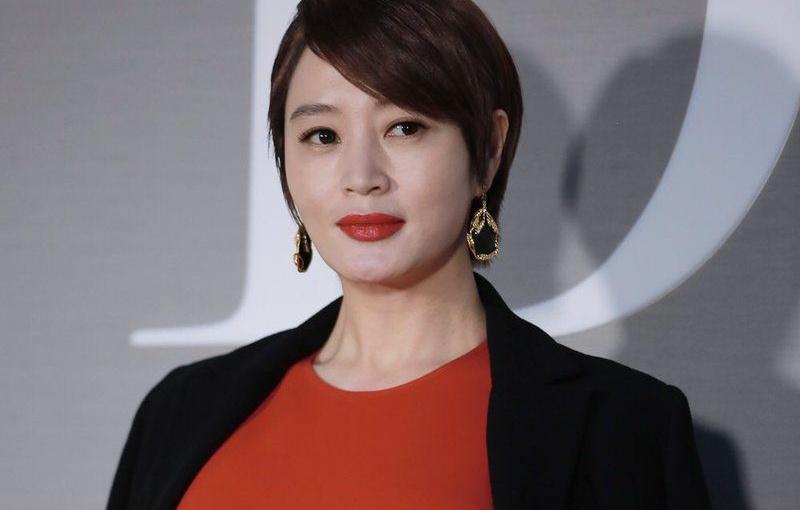 Tòa án vị thành niên: Khi 'chị đại' Kim Hye Soo tái xuất, khán giả nín thở vì độ 'ngầu đét'  - Ảnh 2