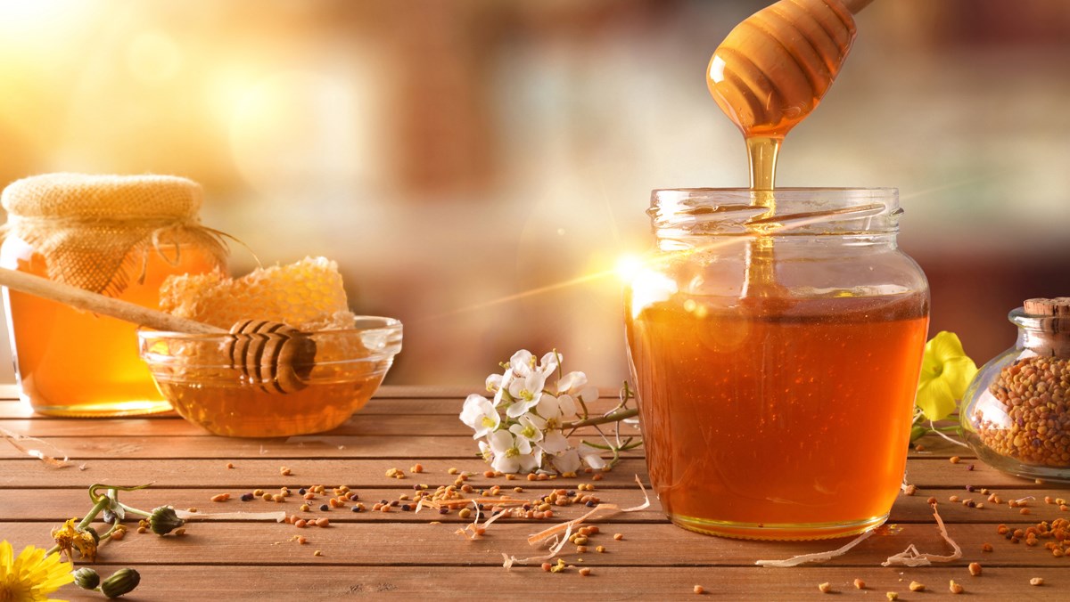 4 lý do bạn nên chuyển sang dùng mật ong - loại thực phẩm từ thiên nhiên có lợi ích tuyệt vời cho sức khỏe - Ảnh 1