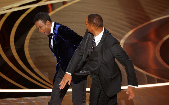 Will Smith 'lên bài' xin lỗi về hành vi đánh người tại lễ trao giải Oscar 2022: 'Tôi đã đi quá giới hạn' - Ảnh 2