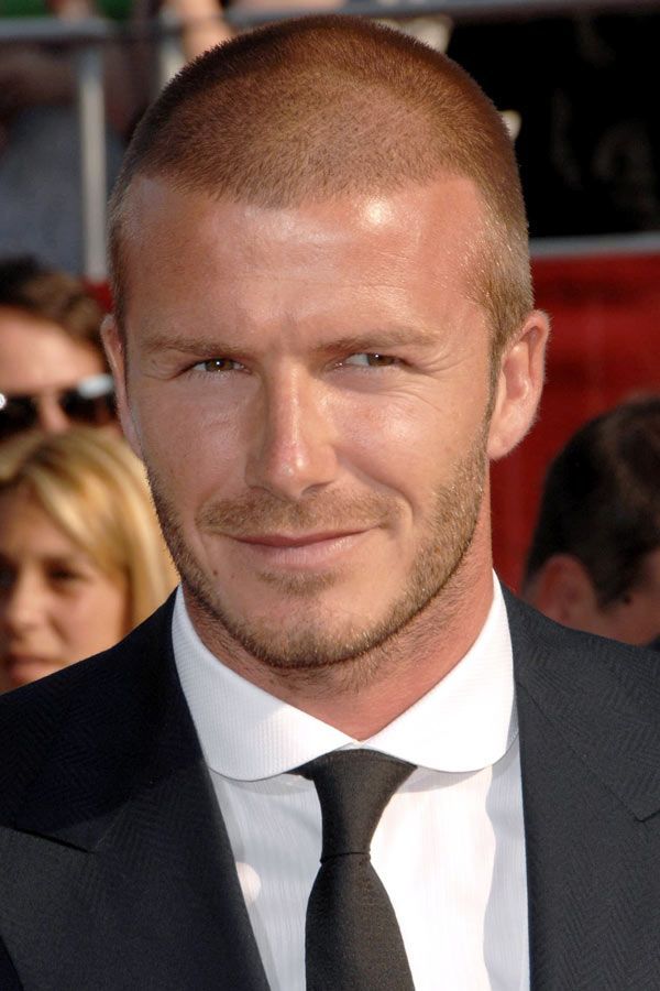 Kiểu tóc của David Beckham theo năm tháng, minh chứng cho việc đẹp trai dù có cạo trọc đầu vẫn đẹp - Ảnh 7