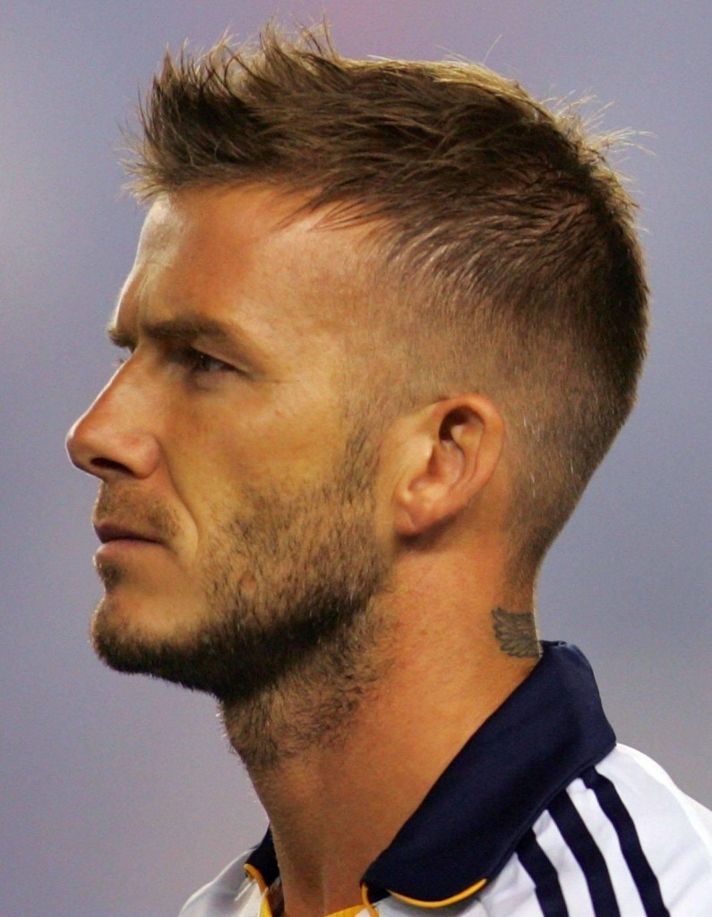 Kiểu tóc của David Beckham theo năm tháng, minh chứng cho việc đẹp trai dù có cạo trọc đầu vẫn đẹp - Ảnh 6