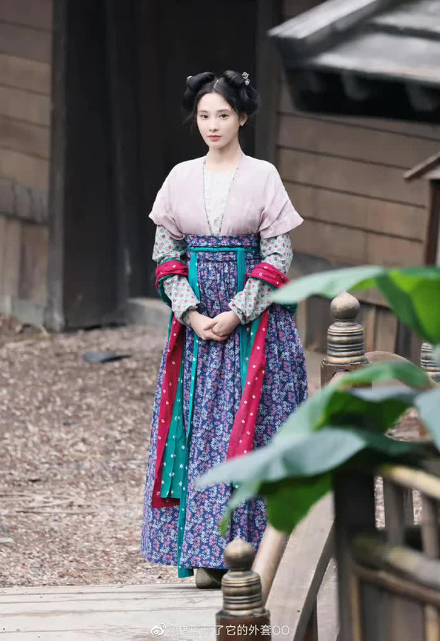 Bành Tiểu Nhiễm bị dìm nhan sắc trong phim mới của Vu Chính - Ảnh 5