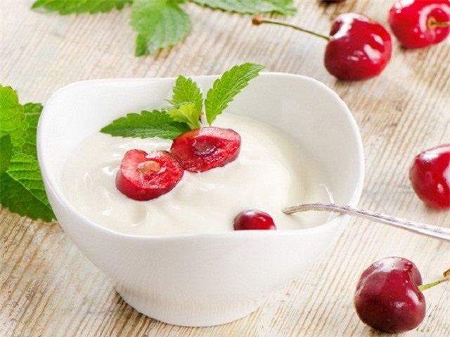 Những sai lầm có hại nhiều người mắc phải khi ăn sữa chua - Ảnh 1