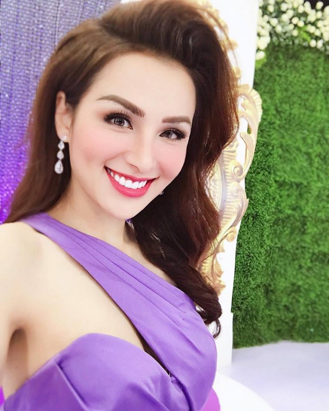 Phản ứng của Hoa hậu Diễm Hương khi được mời tiếp khách 2 tiếng với giá gần 1 tỉ đồng - Ảnh 2