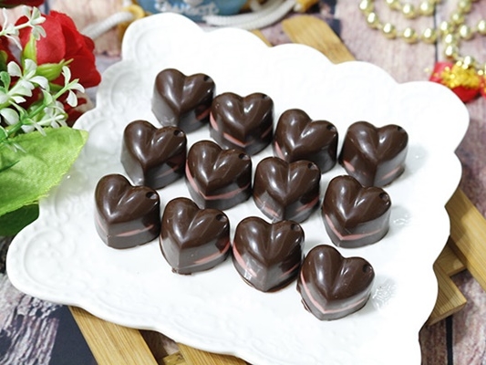 Cách làm socola đơn giản nhưng đủ 'đốn tim' chàng ngày Valentine 14/2 - Ảnh 1