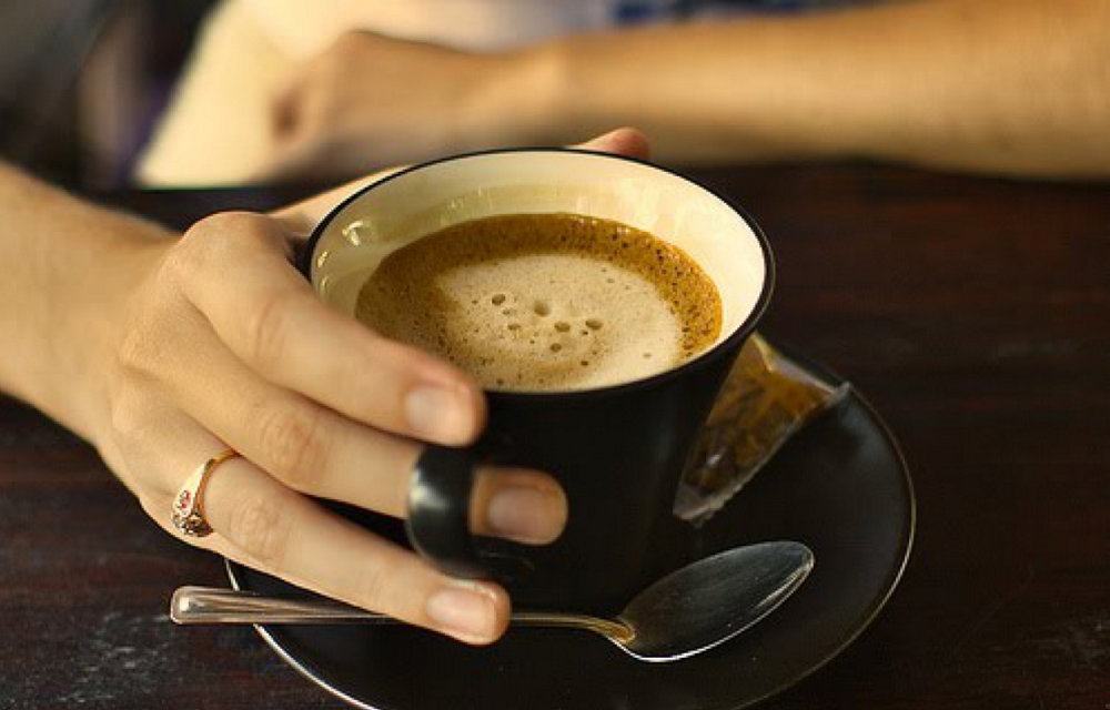 Uống cà phê trước khi ăn sáng: Hàng loạt tác hại đang chờ bạn! - Ảnh 4