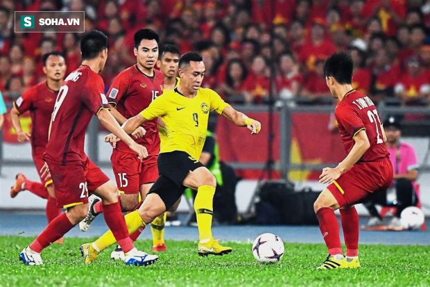 HLV Malaysia bất ngờ chê Việt Nam 'đá xấu', cấm học trò trả đũa nếu bị khiêu khích - Ảnh 1