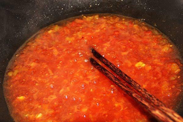 Cách làm món cá thu sốt cà chua đậm đà, bao nhiêu cơm cũng hết - Ảnh 5