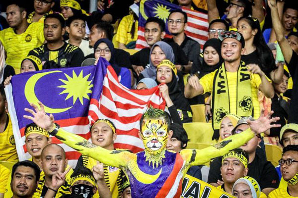3000 cổ động viên Malaysia tuyên bố ‘sẽ khuấy đảo Hà Nội’ - Ảnh 1