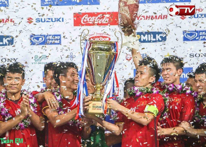 Loạt ảnh chế hài hước thể hiện niềm tin tuyệt đối vào chiến thắng của đội tuyển Việt Nam tại chung kết AFF Cup 2018 - Ảnh 5