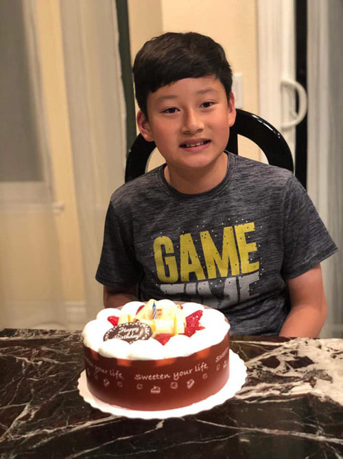 Con trai của Quang Dũng và Jennifer Phạm đón sinh nhật tuổi 12, ngoại hình bảnh bao giống hệt bố của cậu bé thật sự gây bất ngờ - Ảnh 2