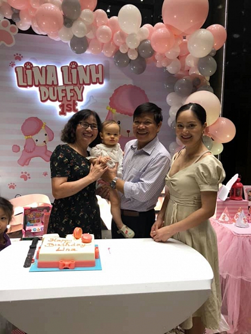 Rò rỉ loạt ảnh siêu đáng yêu của Lina – con gái Lan Phương và chồng Tây trong tiệc sinh nhật tròn 1 tuổi - Ảnh 3