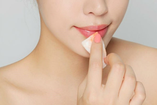 10 mẹo đơn giản giúp bạn sở hữu đôi môi căng mọng, gợi cảm - Ảnh 2