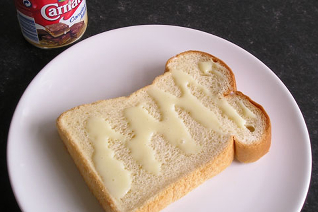 Cẩn thận với những sai lầm khiến bạn tăng cân béo phì khi ăn bánh mì chấm sữa - Ảnh 1
