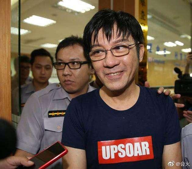 Nợ nần bủa vây, nam ca sĩ nổi tiếng Đài Loan tự tử trong phòng trọ - Ảnh 4