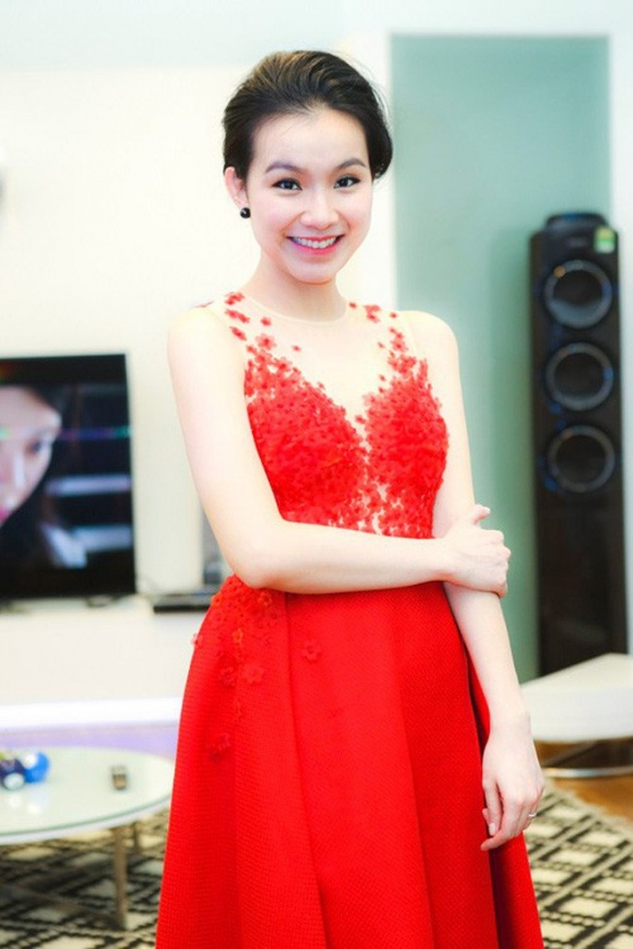 Sau 10 năm đăng quang Hoa hậu Hoàn vũ Việt Nam, nhan sắc hiện tại của Thùy Lâm khiến nhiều người ngỡ ngàng - Ảnh 5