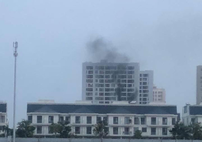 Cháy tại chung cư Parc Spring ở Sài Gòn - Ảnh 1