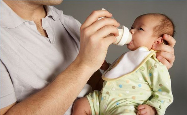 Trẻ 8 tháng bị táo bón: Mách cha mẹ cách xử lý nhanh và hiệu quả nhất - Ảnh 4