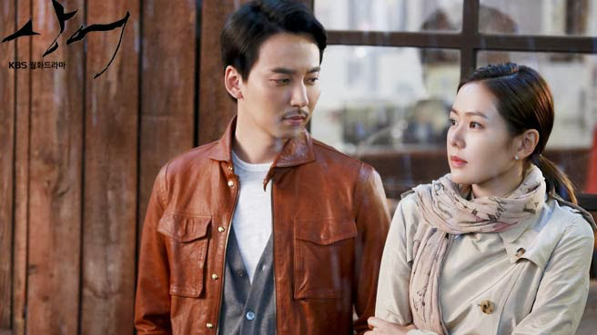 Những nguyên nhân khiến Hyun Bin và Son Ye Jin dù đang yêu đương cũng không bao giờ công bố, lý do cuối cùng lại liên quan tới Song Hye Kyo - Ảnh 2