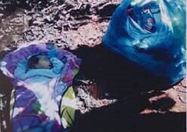Lâm Đồng: Bé trai 2 tháng tuổi bị bỏ trước cửa nhà dân giữa trời giá rét - Ảnh 1