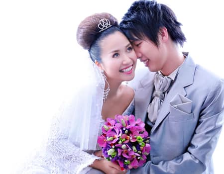 Ốc Thanh Vân tung bộ ảnh cưới cách đây 11 năm, lộ ‘bí mật’ về chiếc váy cưới cất giữ nhiều năm - Ảnh 3