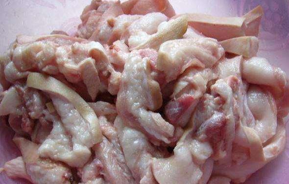 Phần bẩn nhất của thịt lợn đầy ký sinh trùng dù giá rẻ đến mấy cũng không nên mua - Ảnh 1