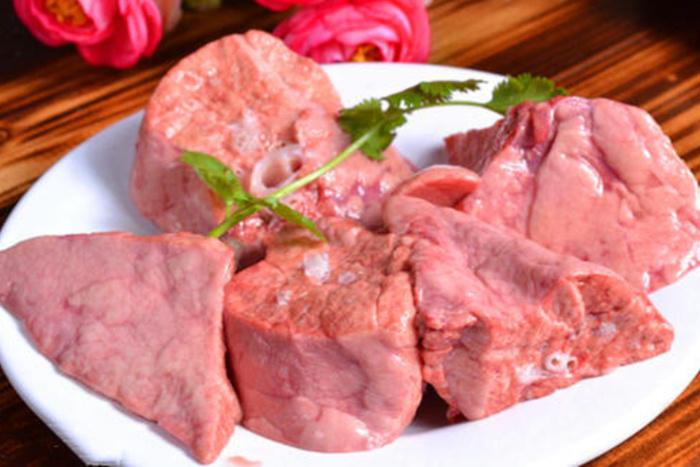 Phần bẩn nhất của thịt lợn đầy ký sinh trùng dù giá rẻ đến mấy cũng không nên mua - Ảnh 3