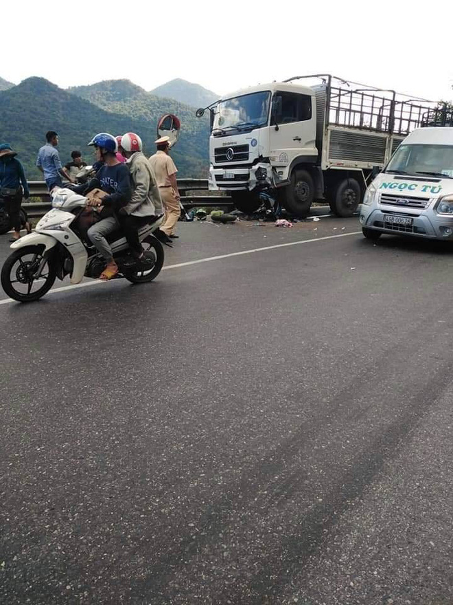Tin mới nhất về phượt thủ gặp nạn trên đèo Bảo Lộc, cả người lẫn xe dính dưới bánh xe tải - Ảnh 1
