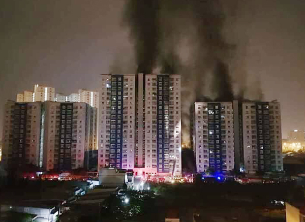 Cháy kinh hoàng ở TP.HCM: 13 người thiệt mạng trong đêm tại chung cư cao cấp - Ảnh 1