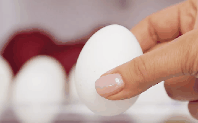 90% các bà nội trợ bảo quản trứng sai cách, rất dễ gây ung thư - Ảnh 2