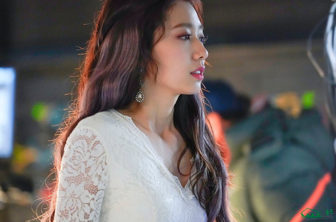 Trở lại với nhan sắc đỉnh cao, Park Shin Hye gây sốt vì đẹp như nữ thần bước ra từ truyện thần thoại ở hậu trường - Ảnh 8