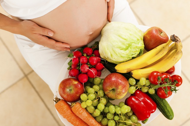 Mẹ bầu đang “lãng phí” khi bổ sung vitamin trong suốt thai kỳ - Ảnh 2