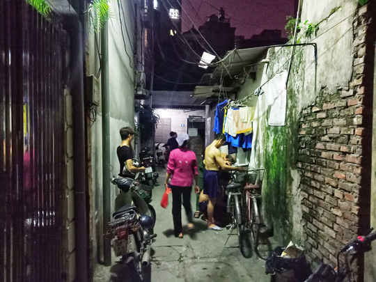 Ứa lệ trong 'đêm trắng' ở căn nhà xập xệ của nữ công nhân môi trường tử nạn - Ảnh 5