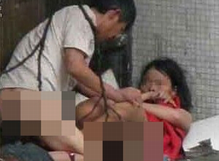 Nghi án cụ ông 75 tuổi hiếp dâm bé gái 11 tuổi ở Ninh Thuận - Ảnh 1