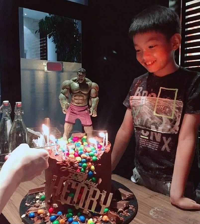 Hồ Ngọc Hà cười tít mắt khi Cường Đô la bù đắp món quà sinh nhật ý nghĩa cho con trai Subeo - Ảnh 2
