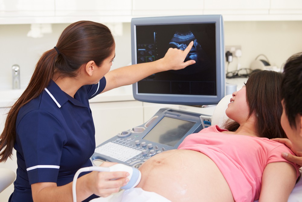 Mang thai tuần 12: Các ngón tay của bé đã có phản xạ đóng, mở linh hoạt - Ảnh 4