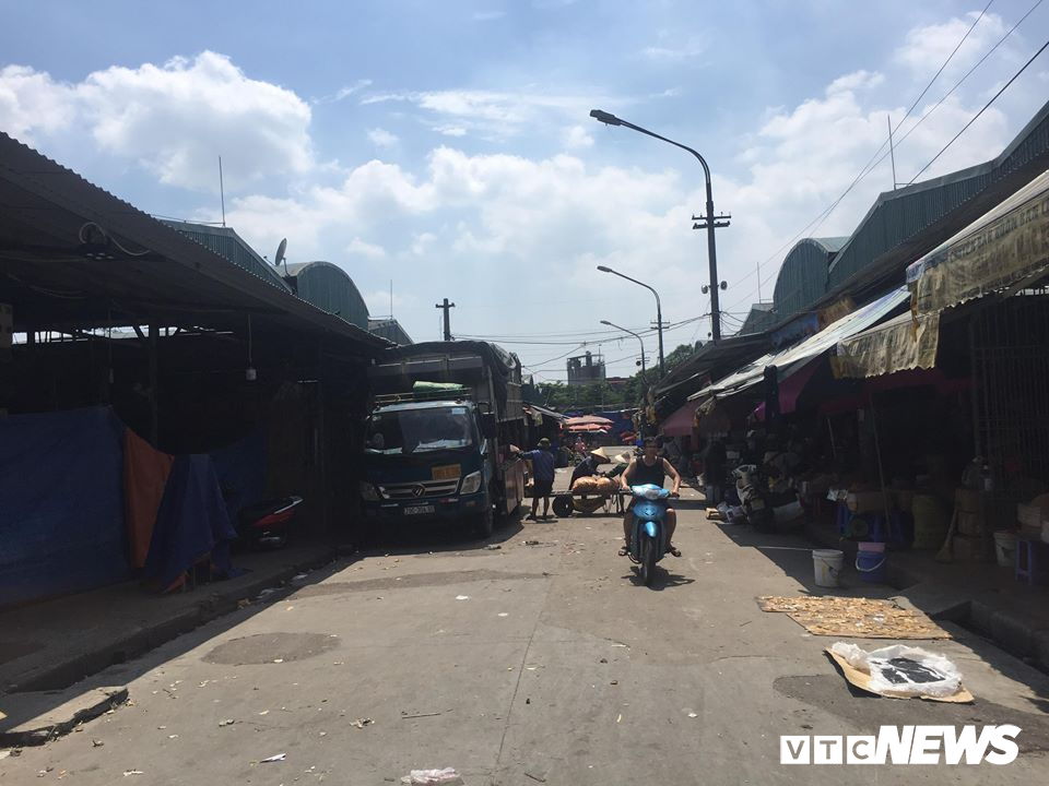 Trùm xã hội đen thu tiền xe ở chợ Long Biên: 'Tôi là công dân tốt, đặc tình của Công an phá vụ Khánh Trắng' - Ảnh 1