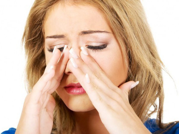 Bệnh viêm xoang mũi điều trị không dứt điểm dễ sang các biến chứng nguy hiểm