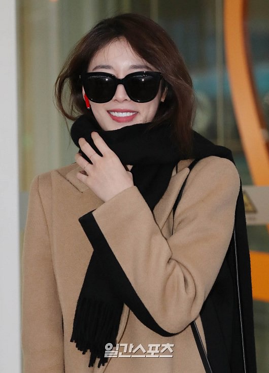 Ji Yeon (T-ara) xuất hiện như nữ thần tại sân bay, sang Việt Nam tham dự sự kiện âm nhạc lớn nhất năm - Ảnh 6