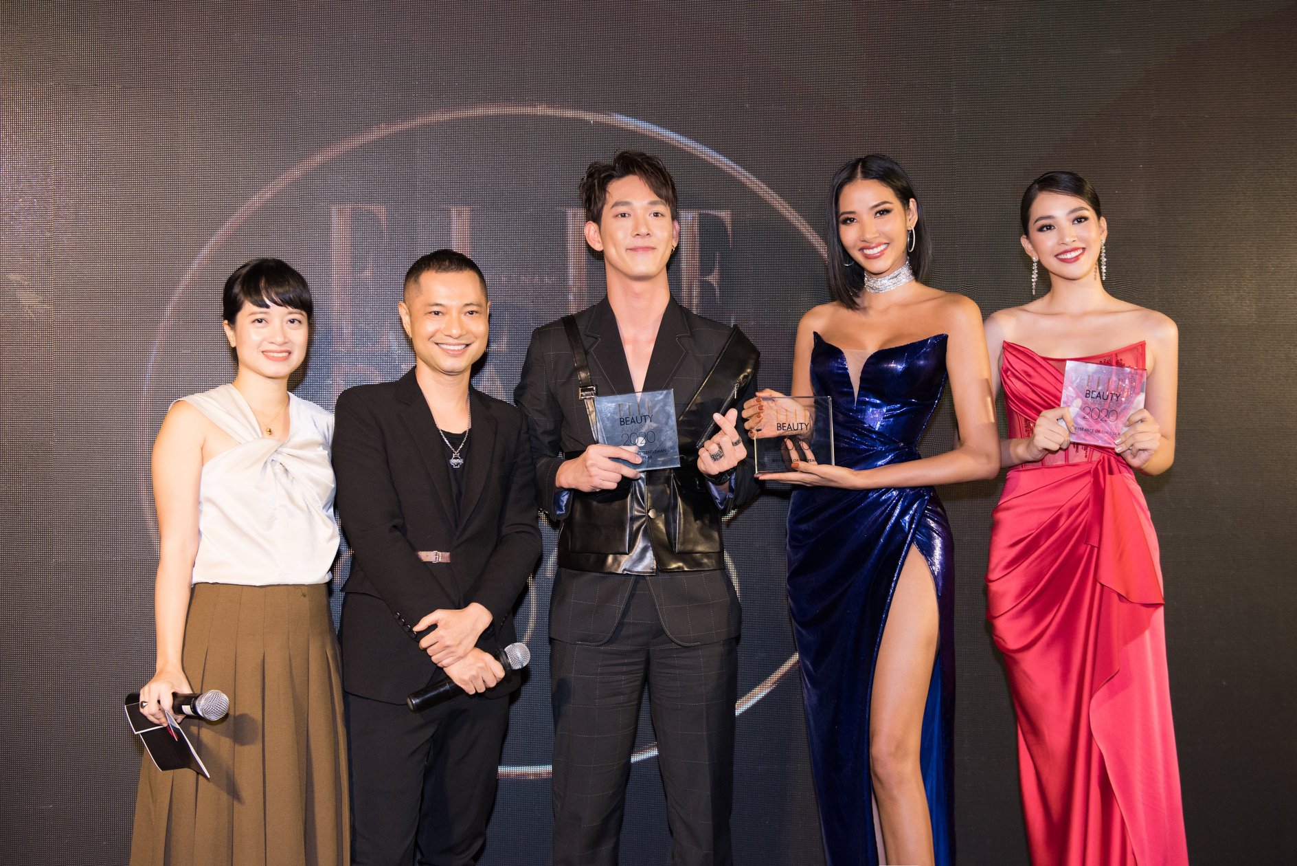 Á hậu Hoàng Thùy được vinh danh 'Best body of the year' tại Elle Style Awards 2019 - Ảnh 1