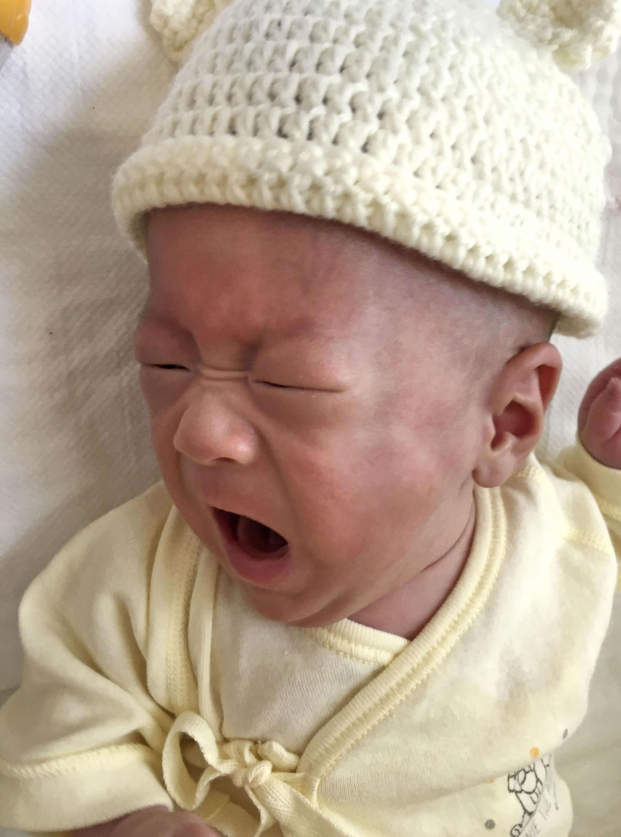 Nhật Bản: Cứu sống bé trai nhỏ nhất thế giới, khi chào đời chỉ nặng 268 gam - Ảnh 2