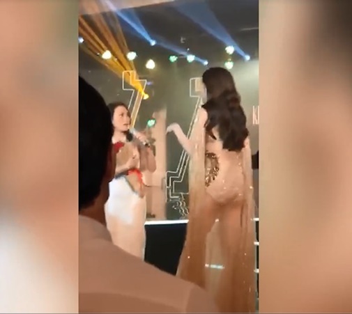 Hoa hậu Hương Giang khiến dân tình ‘đỏ mặt' khi diện đầm xuyên thấu, lộ nguyên phần nhạy cảm - Ảnh 4