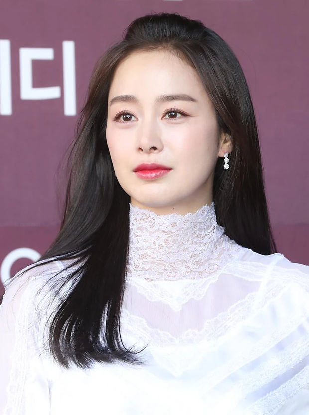12 sao nữ sở hữu mặt mộc đẹp nhất Hàn Quốc: 'Nữ hoàng dao kéo' cũng có mặt, Song Hye Kyo - Son Ye Jin có đọ được với dàn nữ thần Kpop? - Ảnh 11