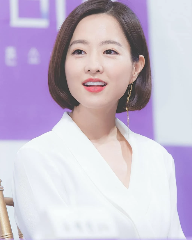 12 sao nữ sở hữu mặt mộc đẹp nhất Hàn Quốc: 'Nữ hoàng dao kéo' cũng có mặt, Song Hye Kyo - Son Ye Jin có đọ được với dàn nữ thần Kpop? - Ảnh 23