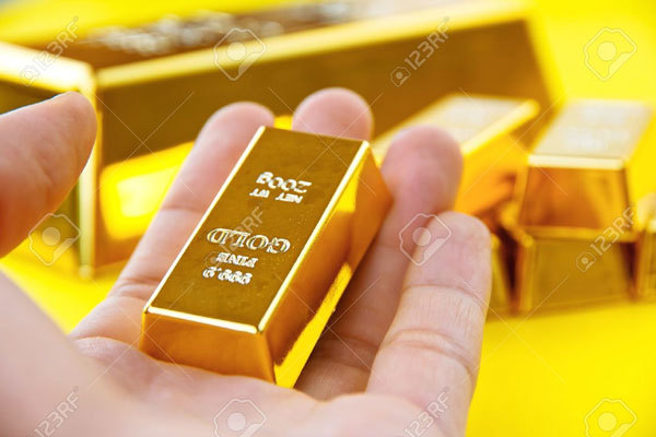 Giá vàng hôm nay 29/3: USD tăng vọt, vàng tụt giảm - Ảnh 1