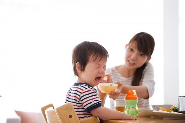 6 nguyên nhân khiến trẻ đau bụng nhưng không phải do bệnh tật: Mẹ thông thái cần biết để giúp con kịp thời - Ảnh 2