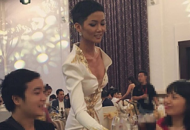 Hơn 3 tháng sau khi đăng quang, Hoa hậu H'Hen Niê gây thất vọng khi lộ rõ thân hình tiều tụy, 'gầy trơ xương' - Ảnh 3